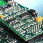 Surface Installation Technology VS through Hole: What’s the difference?