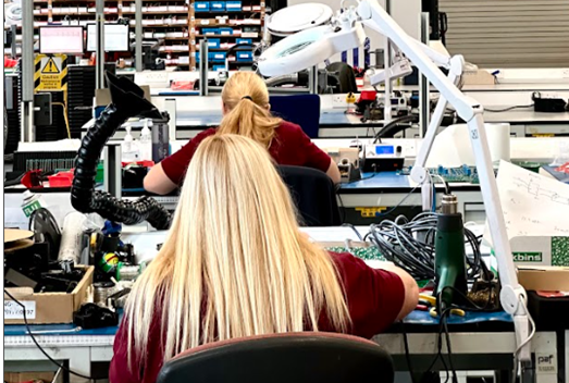 When Should PCB Assembly be Automated and When Should It Not?